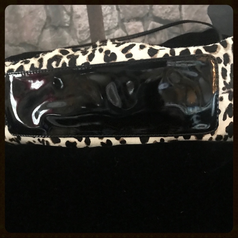 WHBM RUCHED HANDBAG ~ PRISTINE!! - Picture 5 of 9